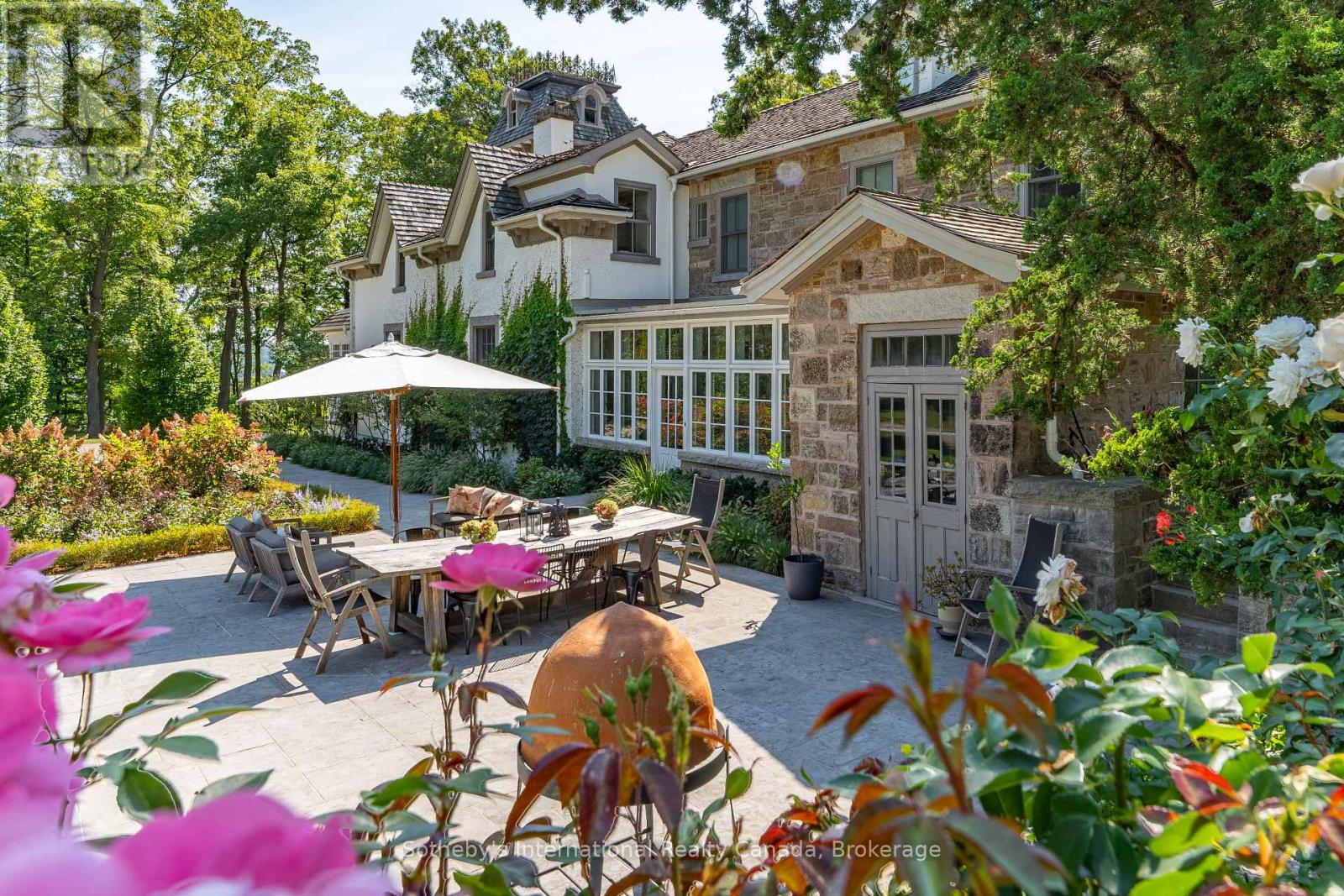 1 Springhill Street, Hamilton, Ontario  L9H 4V2 - Photo 8 - X12832894