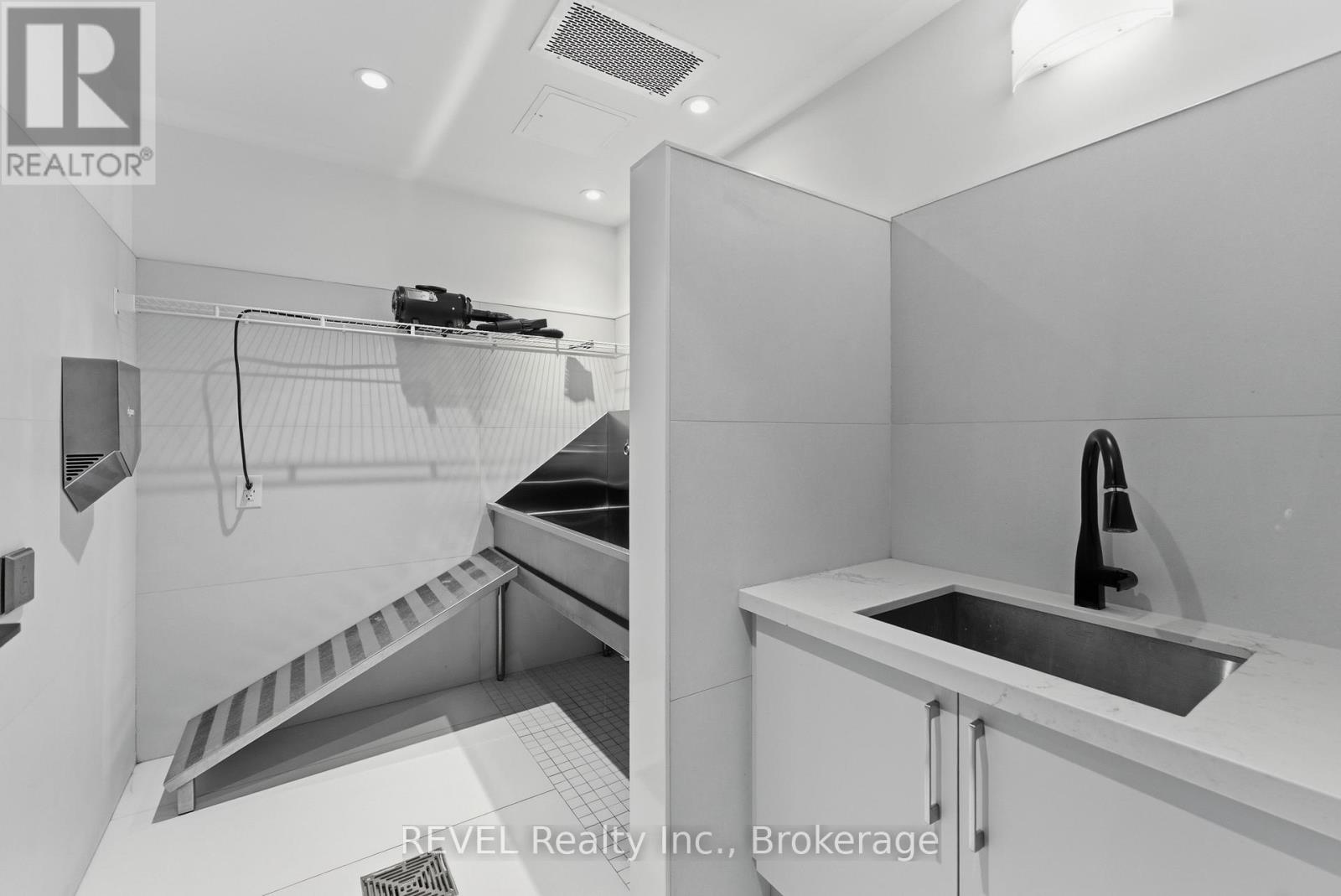 405 - 2450 Old Bronte Road, Oakville (Wm Westmount), Ontario  L6M 5P6 - Photo 36 - W12833240