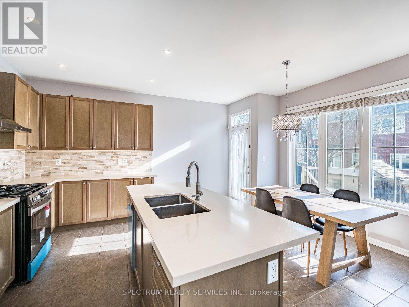 416 Gooch Crescent, Milton, Ontario  L9T 7M1 - Photo 15 - W12773500