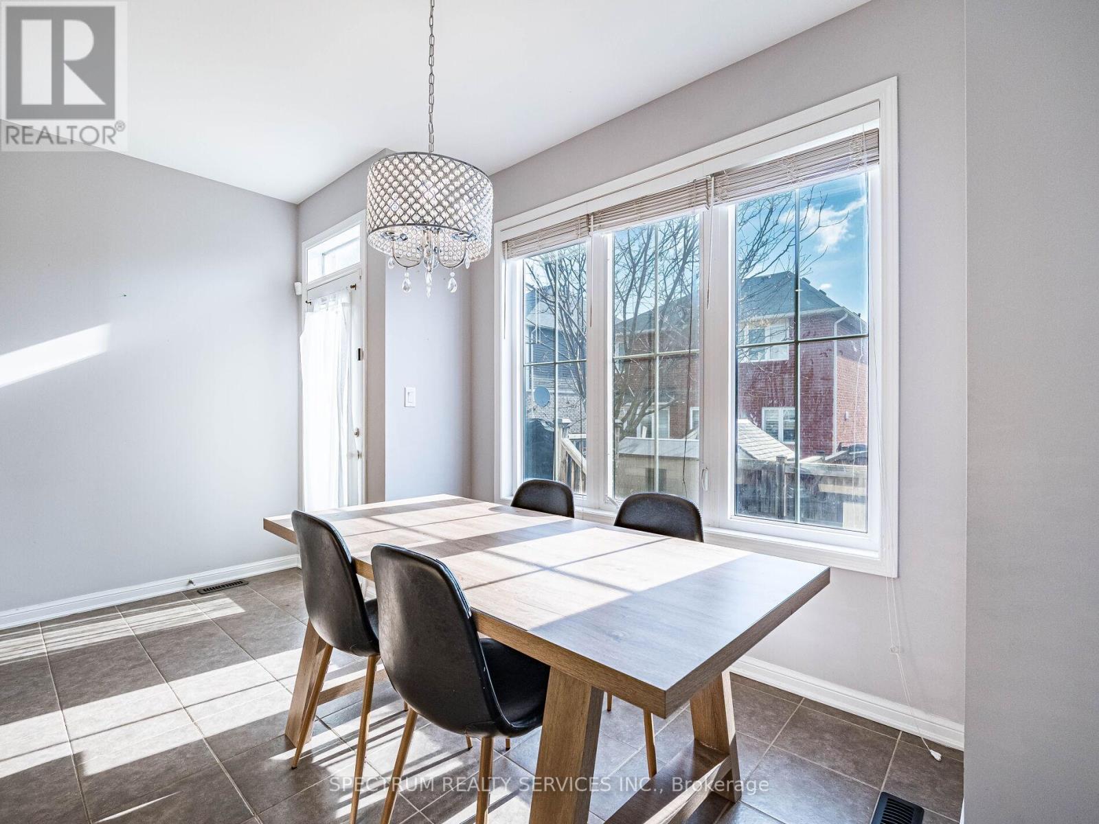 416 Gooch Crescent, Milton, Ontario  L9T 7M1 - Photo 17 - W12773500