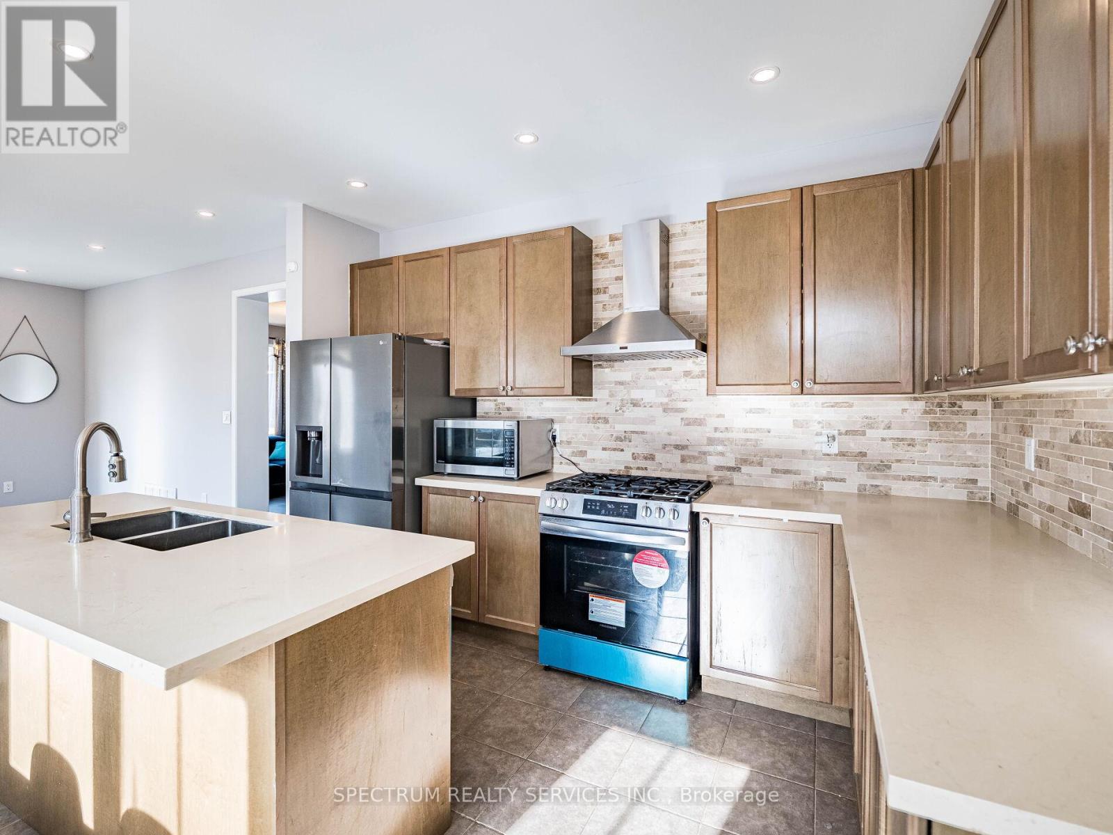 416 Gooch Crescent, Milton, Ontario  L9T 7M1 - Photo 19 - W12773500