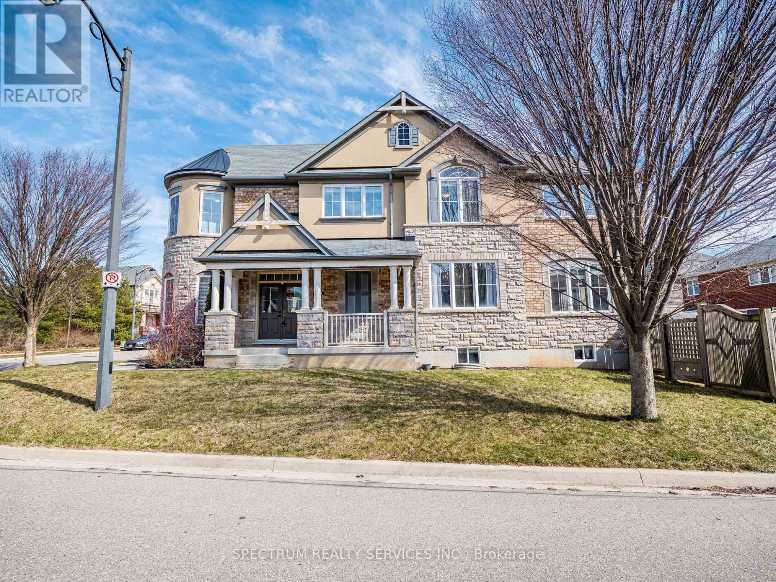 416 Gooch Crescent, Milton, Ontario  L9T 7M1 - Photo 2 - W12773500