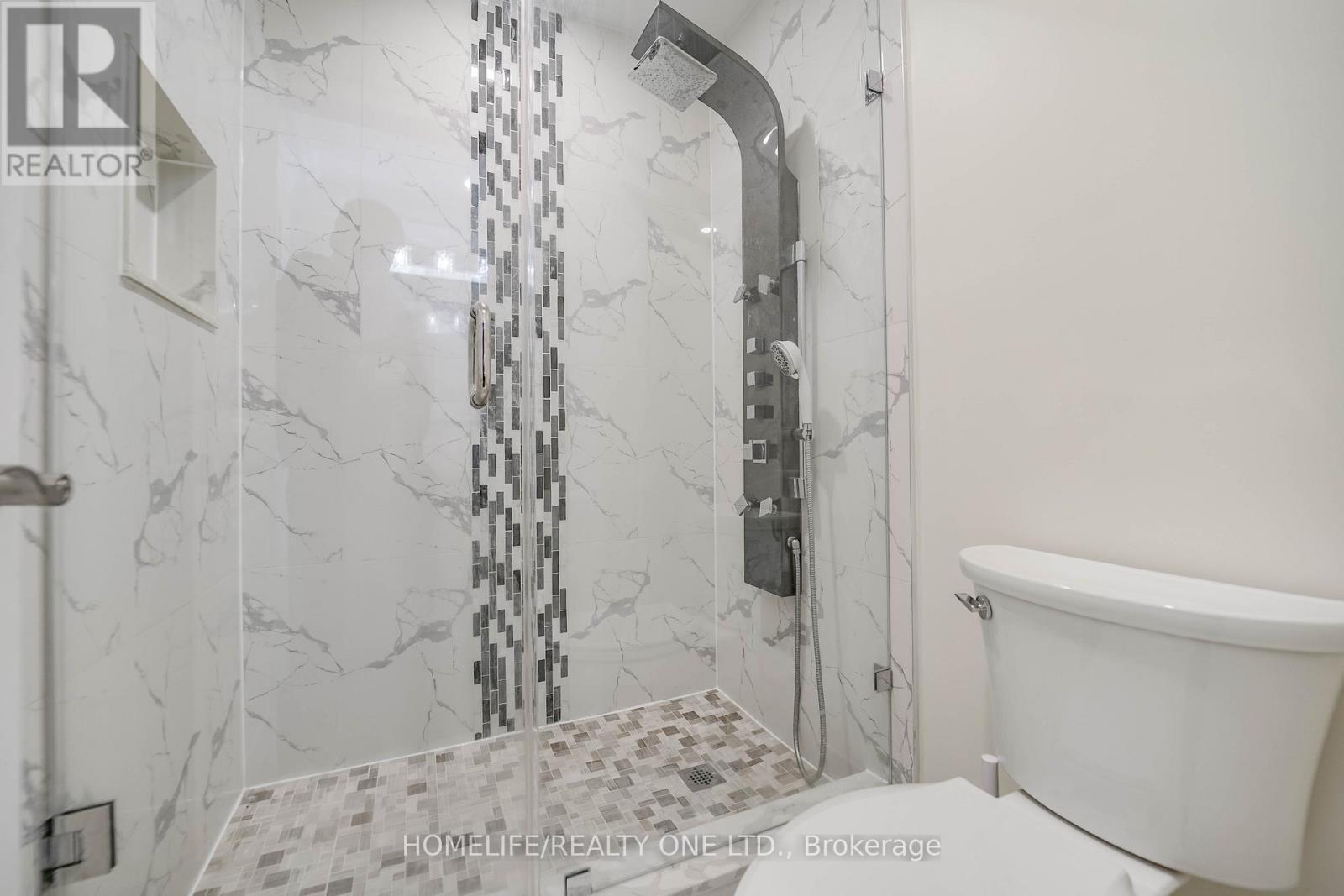 31 Bearwood Drive, Toronto, Ontario  M9A 4G5 - Photo 28 - W12801992