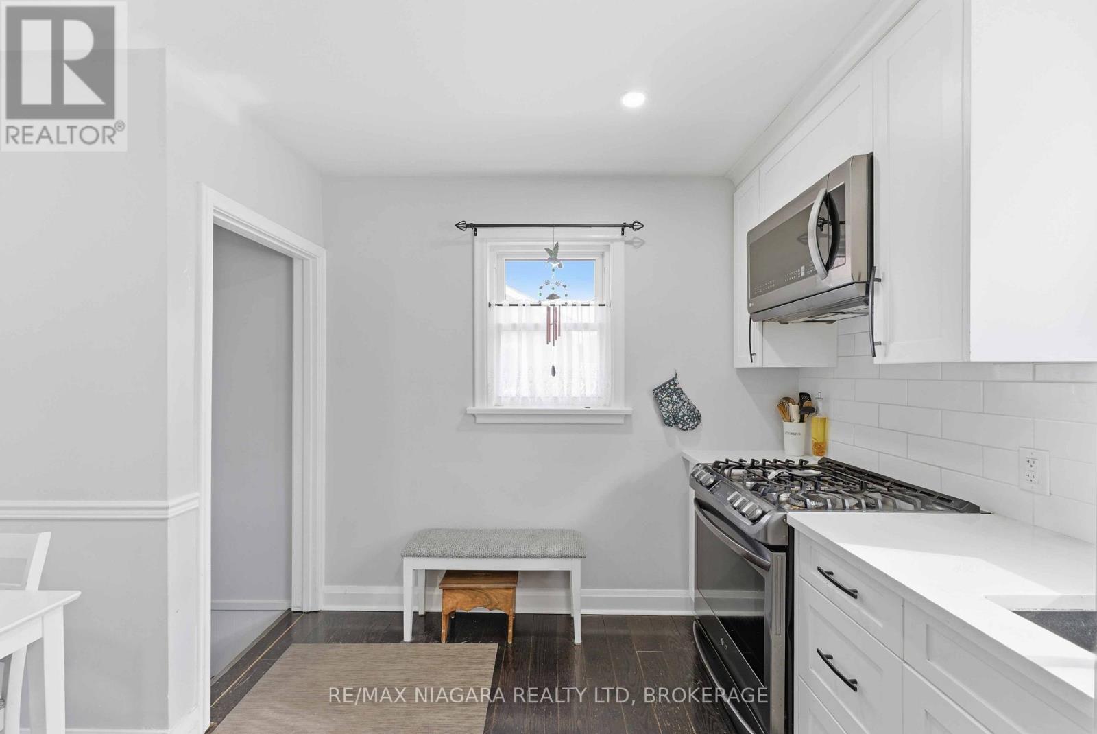 6122 Burdette Drive E, Niagara Falls, Ontario  L2E 5G7 - Photo 10 - X12833260