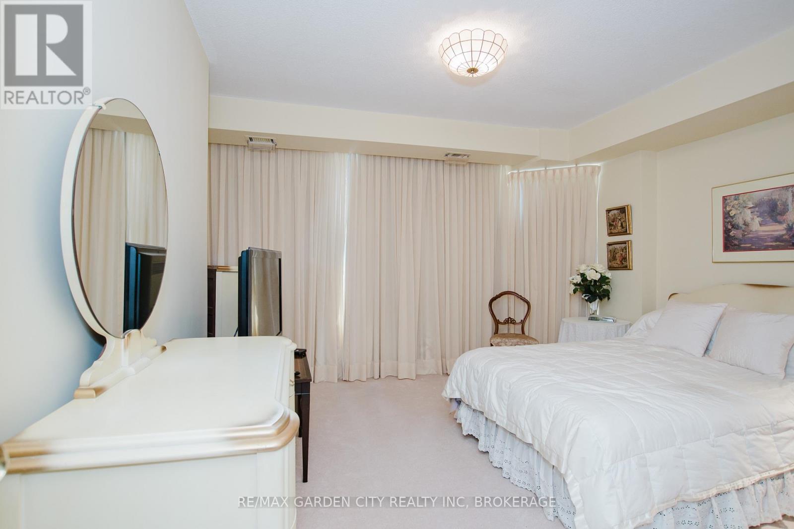 307 - 7 Gale Crescent, St. Catharines (E. Chester), Ontario  L2R 7M8 - Photo 14 - X12833280