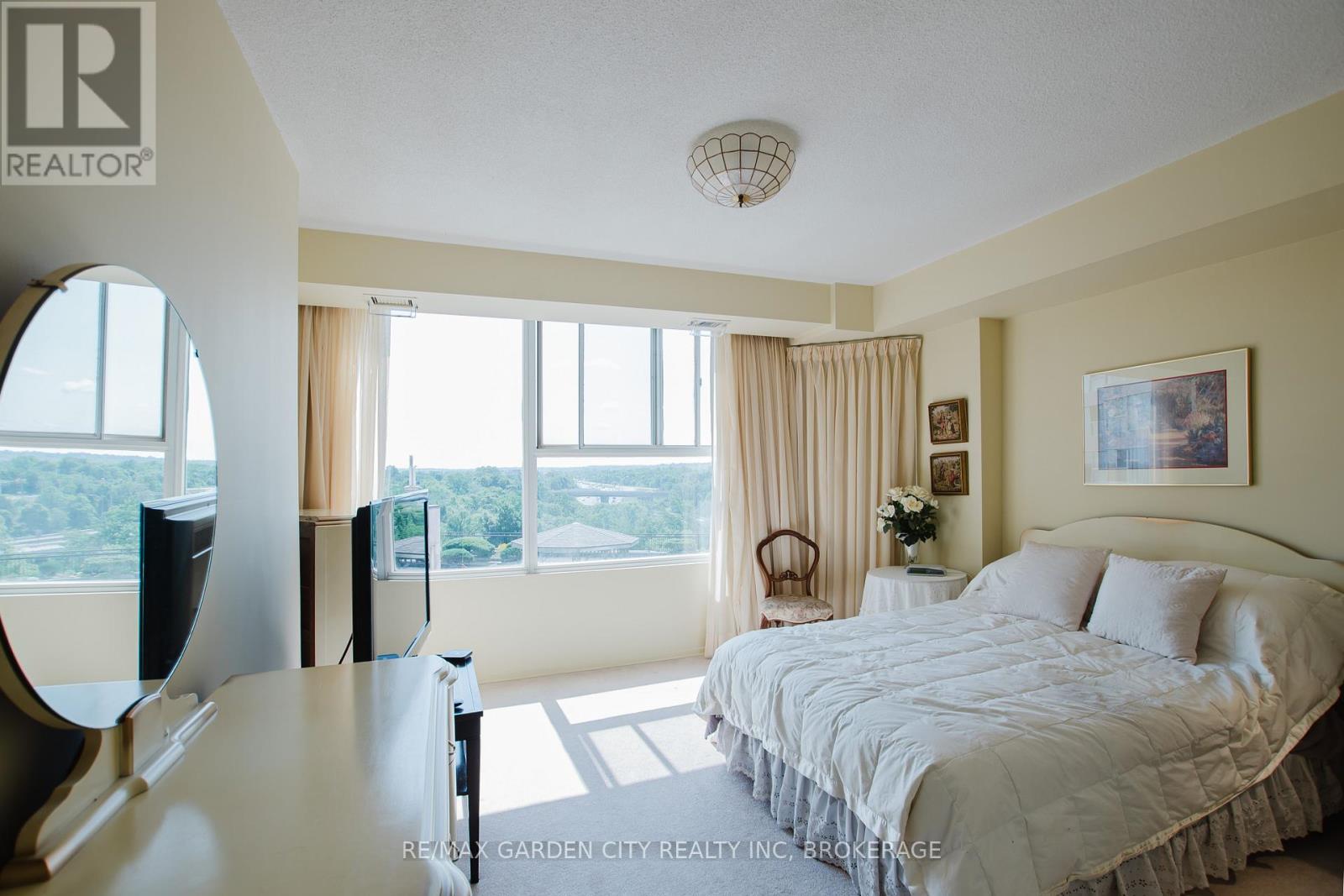 307 - 7 Gale Crescent, St. Catharines (E. Chester), Ontario  L2R 7M8 - Photo 19 - X12833280