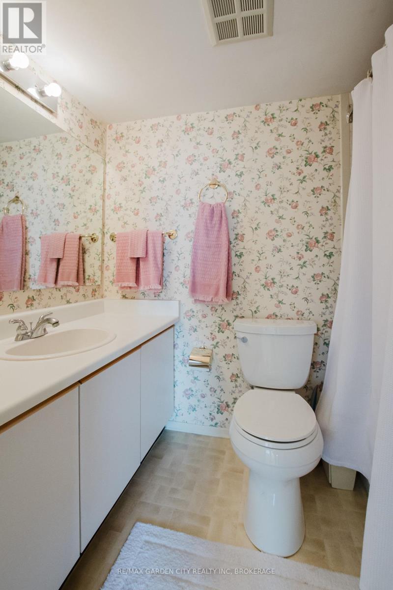 307 - 7 Gale Crescent, St. Catharines (E. Chester), Ontario  L2R 7M8 - Photo 24 - X12833280