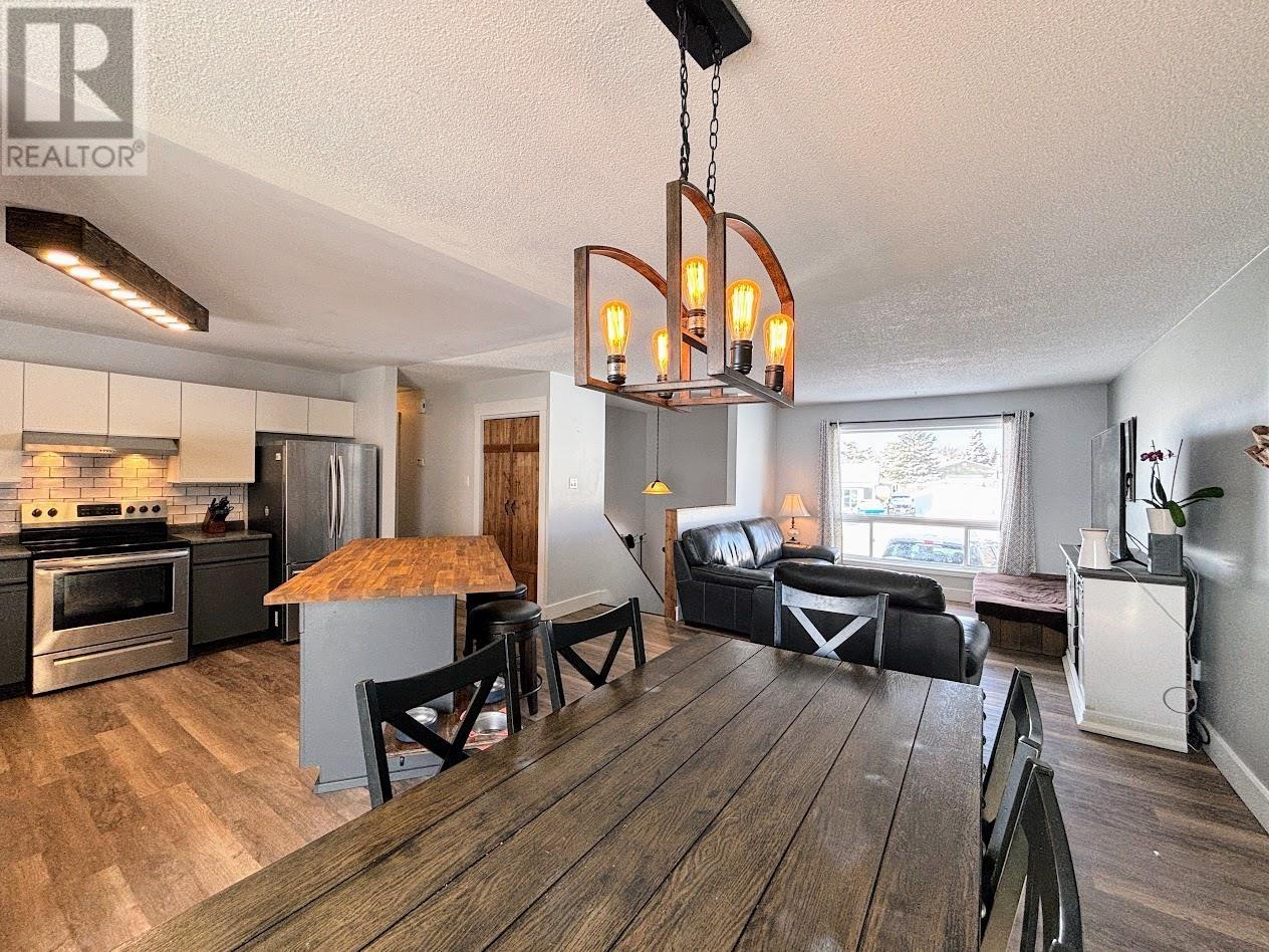 53 Graham Cres, Marathon, Ontario  P0T 2E0 - Photo 7 - TB2600324