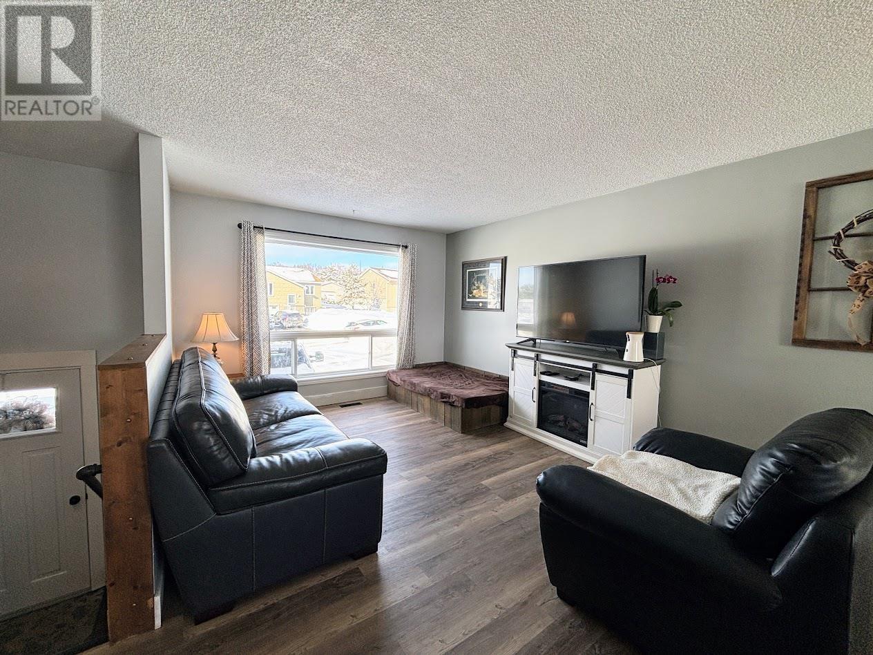 53 Graham Cres, Marathon, Ontario  P0T 2E0 - Photo 8 - TB2600324