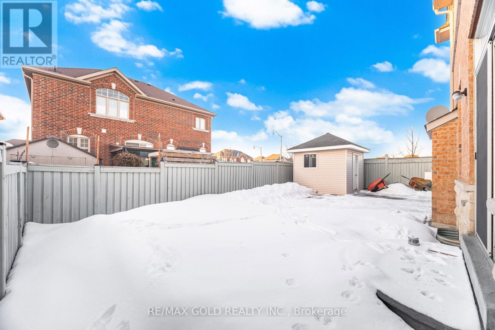 26 Drummondville Drive, Brampton, Ontario  L6P 3M9 - Photo 24 - W12827378