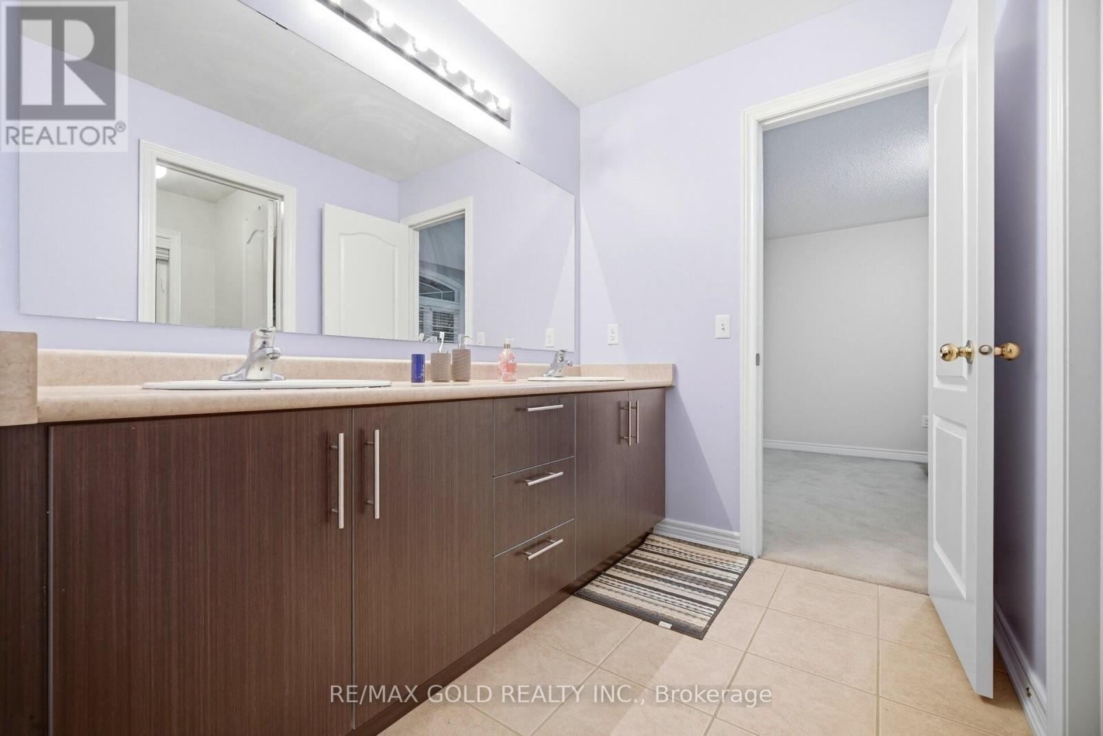 26 Drummondville Drive, Brampton, Ontario  L6P 3M9 - Photo 21 - W12827378