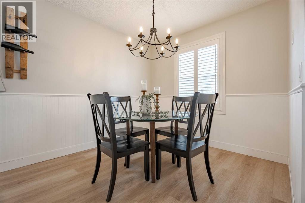 531 Deerpath Court Se, Calgary, Alberta  T2J 6C8 - Photo 12 - A2288604