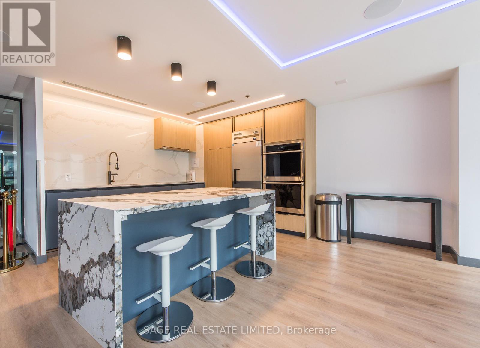 2107 - 281 Mutual Street, Toronto, Ontario  M4Y 1X6 - Photo 17 - C12833012