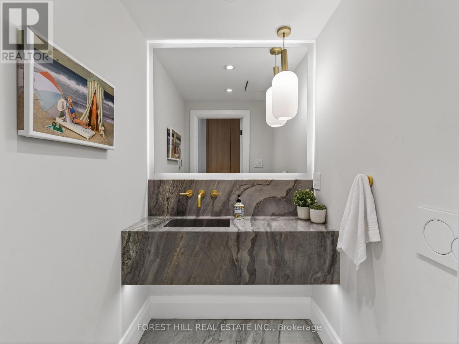 186 Wychwood Avenue, Toronto (Humewood-Cedarvale), Ontario  M6C 2T3 - Photo 9 - C12833014