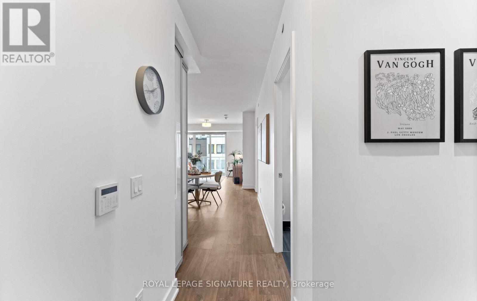 213 - 80 Vanauley Street, Toronto, Ontario  M5T 0C9 - Photo 4 - C12833020