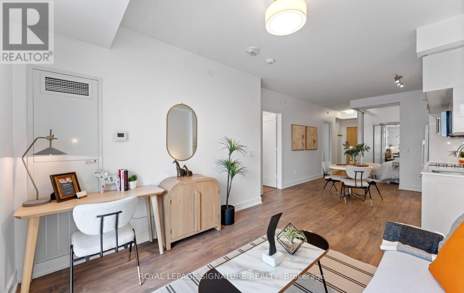 213 - 80 Vanauley Street, Toronto, Ontario  M5T 0C9 - Photo 6 - C12833020