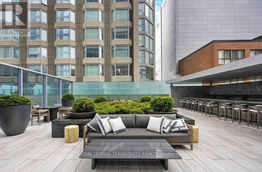 709 - 188 Cumberland Street, Toronto (Annex), Ontario  M5R 2G3 - Photo 44 - C12833032