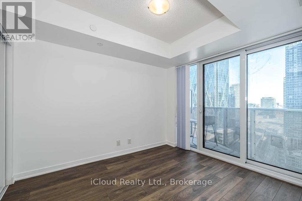 2205 - 100 Harbour Street, Toronto, Ontario  M5J 2T5 - Photo 19 - C12833092