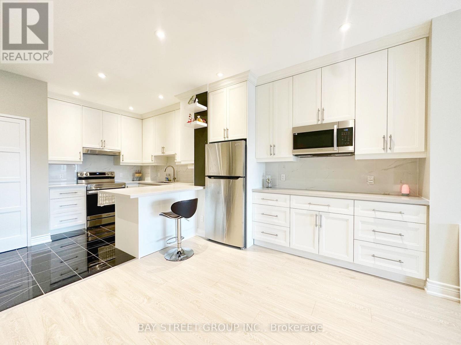 1001 - 102 Bloor Street W, Toronto, Ontario  M5S 1M8 - Photo 17 - C12833146