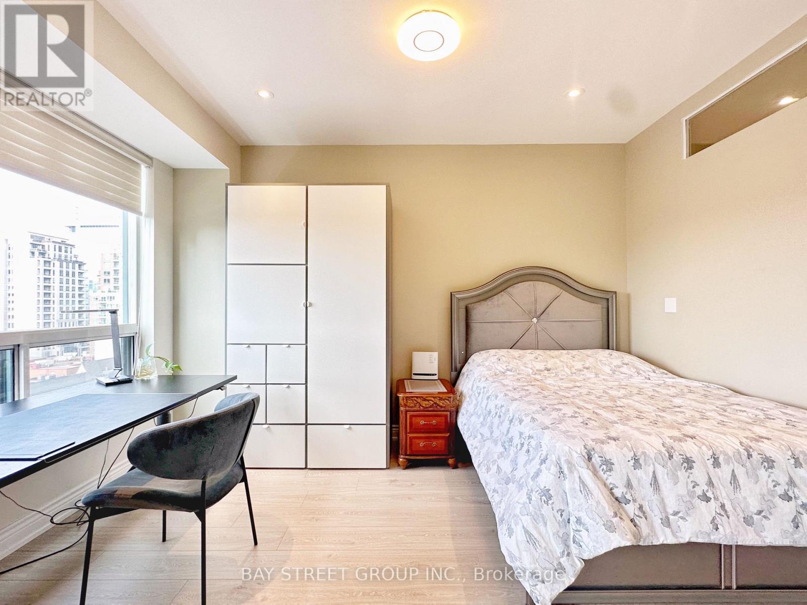 1001 - 102 Bloor Street W, Toronto, Ontario  M5S 1M8 - Photo 23 - C12833146