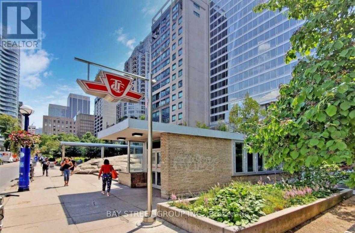 1001 - 102 Bloor Street W, Toronto, Ontario  M5S 1M8 - Photo 29 - C12833146