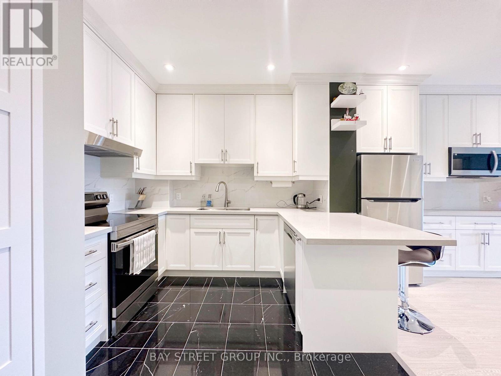 1001 - 102 Bloor Street W, Toronto, Ontario  M5S 1M8 - Photo 17 - C12833164