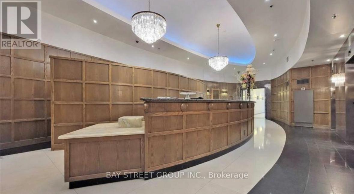 1001 - 102 Bloor Street W, Toronto, Ontario  M5S 1M8 - Photo 5 - C12833164