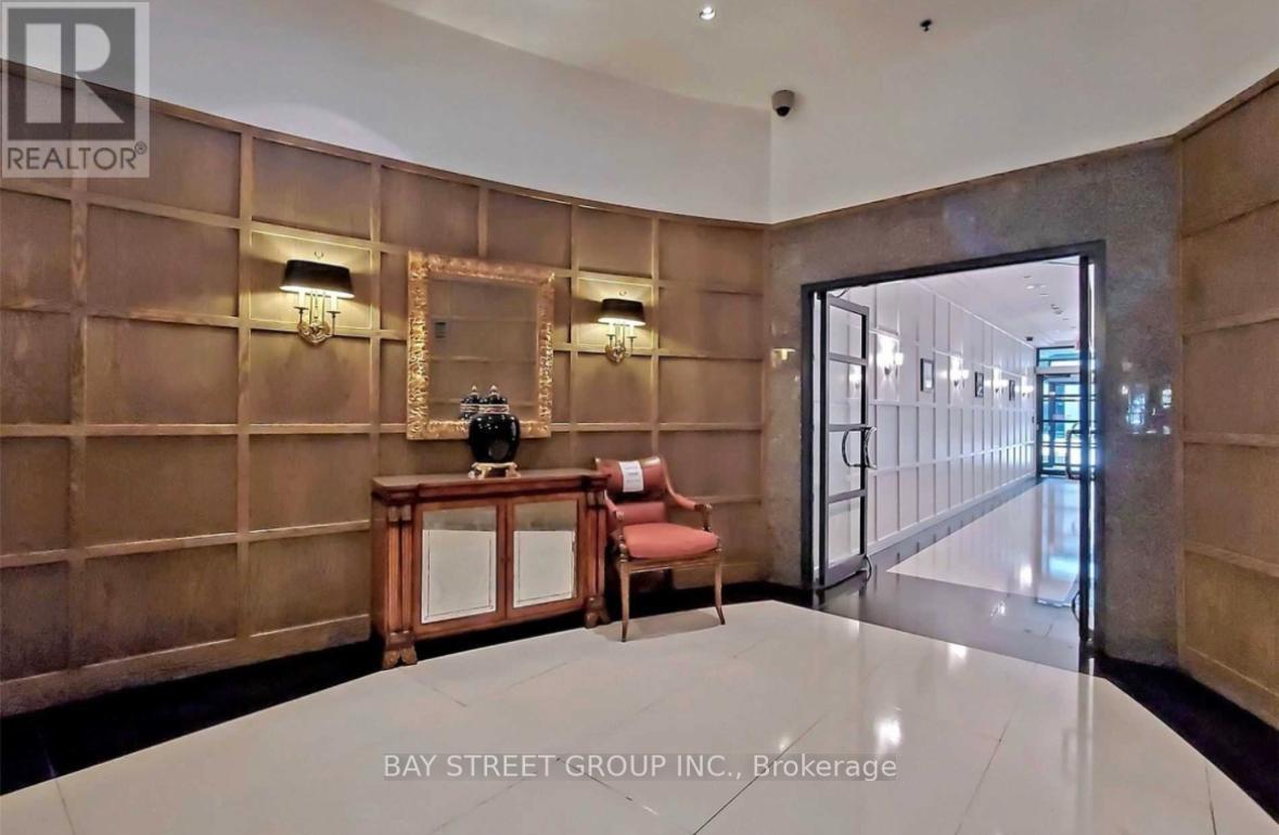 1001 - 102 Bloor Street W, Toronto, Ontario  M5S 1M8 - Photo 7 - C12833164