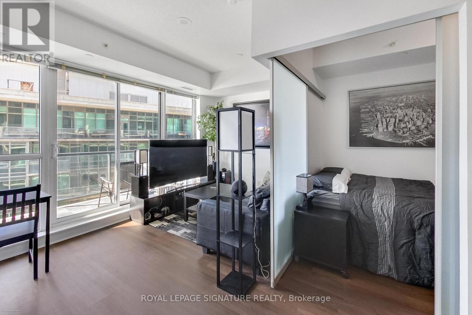 1916 - 51 East Liberty Street, Toronto, Ontario  M6K 3P8 - Photo 4 - C12833248