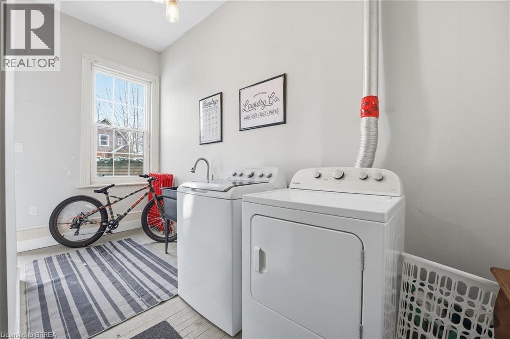 220 Nelson Street, Brantford, Ontario  N3S 4C1 - Photo 14 - 40794874