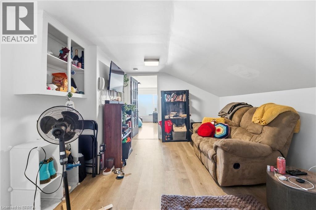 220 Nelson Street, Brantford, Ontario  N3S 4C1 - Photo 16 - 40794874