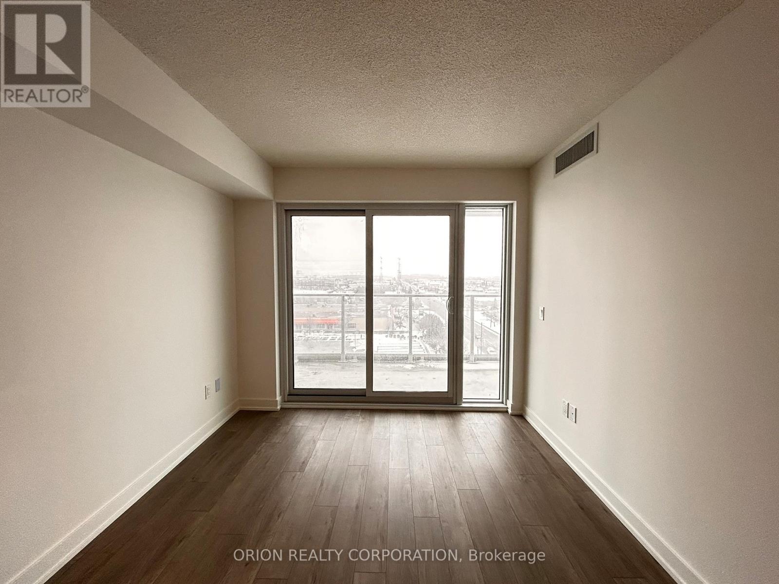 904 - 1010 Sandy Beach Road, Pickering, Ontario  L1W 0C7 - Photo 6 - E12832962