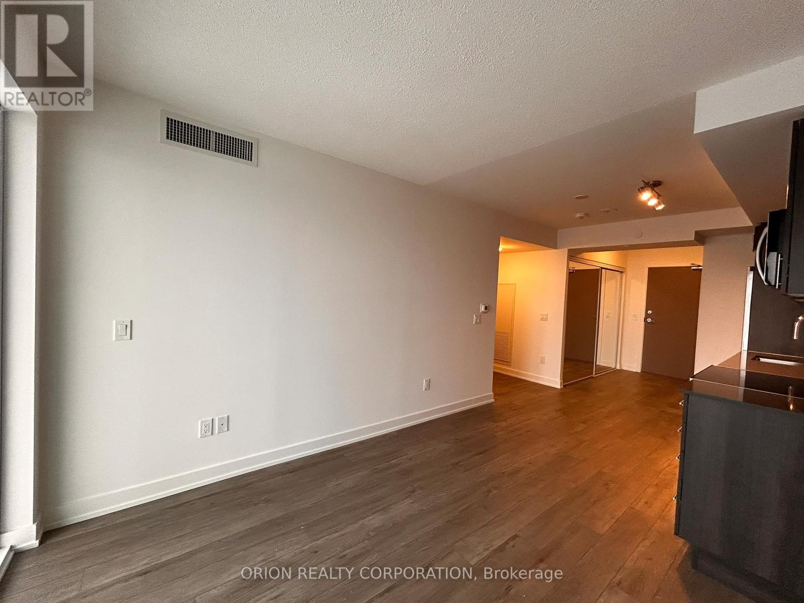 904 - 1010 Sandy Beach Road, Pickering, Ontario  L1W 0C7 - Photo 9 - E12832962