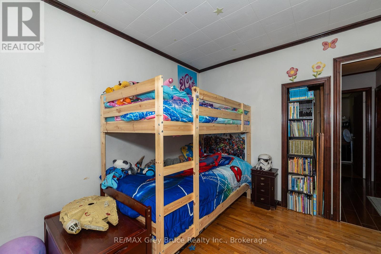 836 11th Street W, Owen Sound, Ontario N4K 3T3 - Photo 14 - X12833160