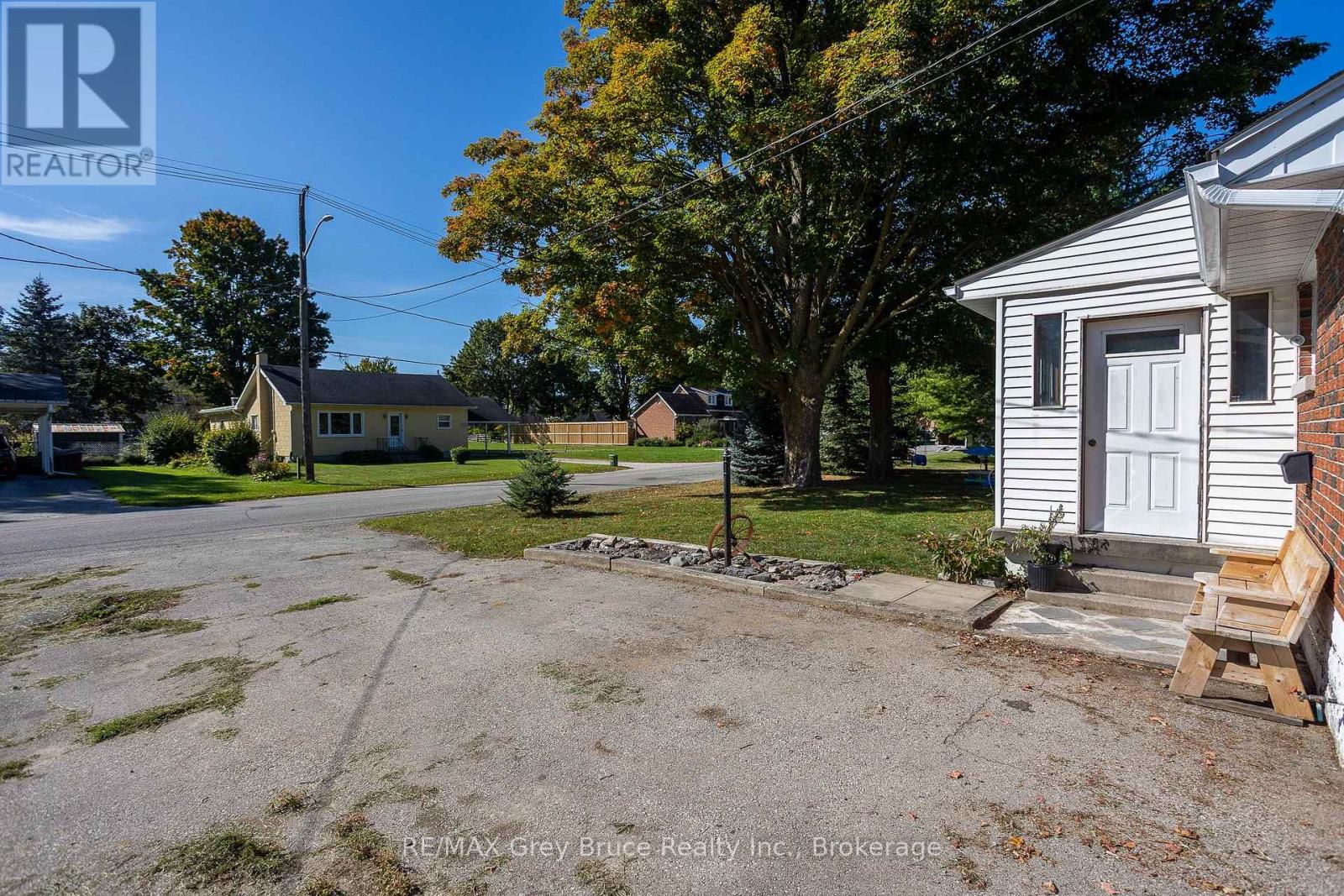 836 11th Street W, Owen Sound, Ontario N4K 3T3 - Photo 33 - X12833160