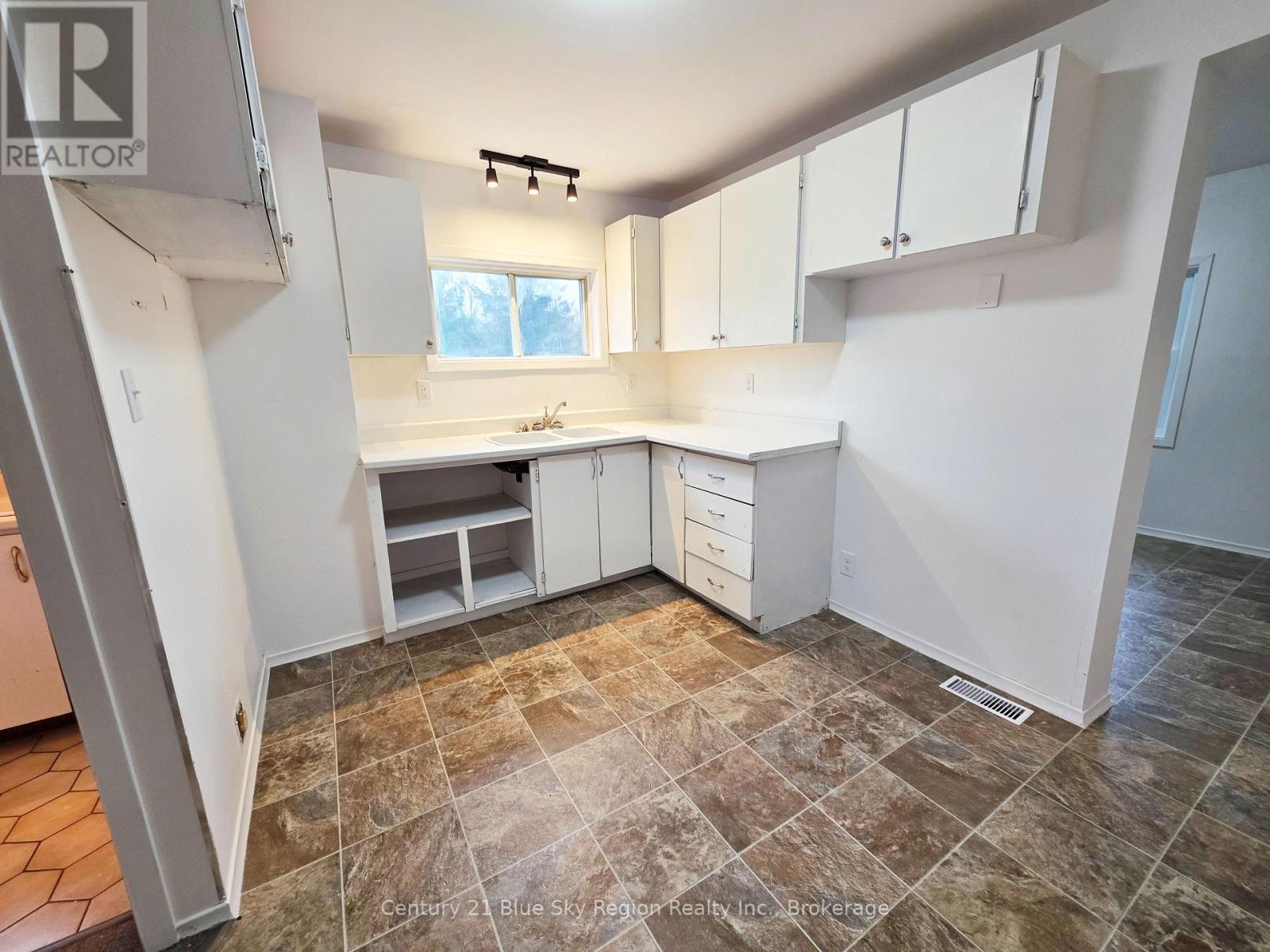 167-179 Lake Nosbonsing Road, Callander, Ontario  P0H 1H0 - Photo 31 - X12833122