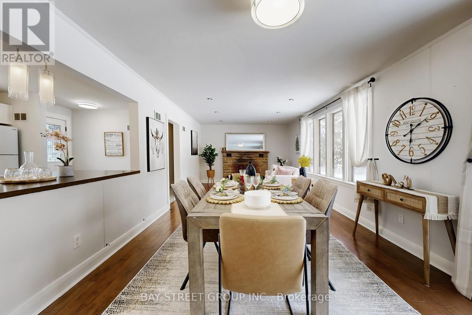 1011 Janette Street, Newmarket, Ontario  L3Y 3C4 - Photo 13 - N12832872