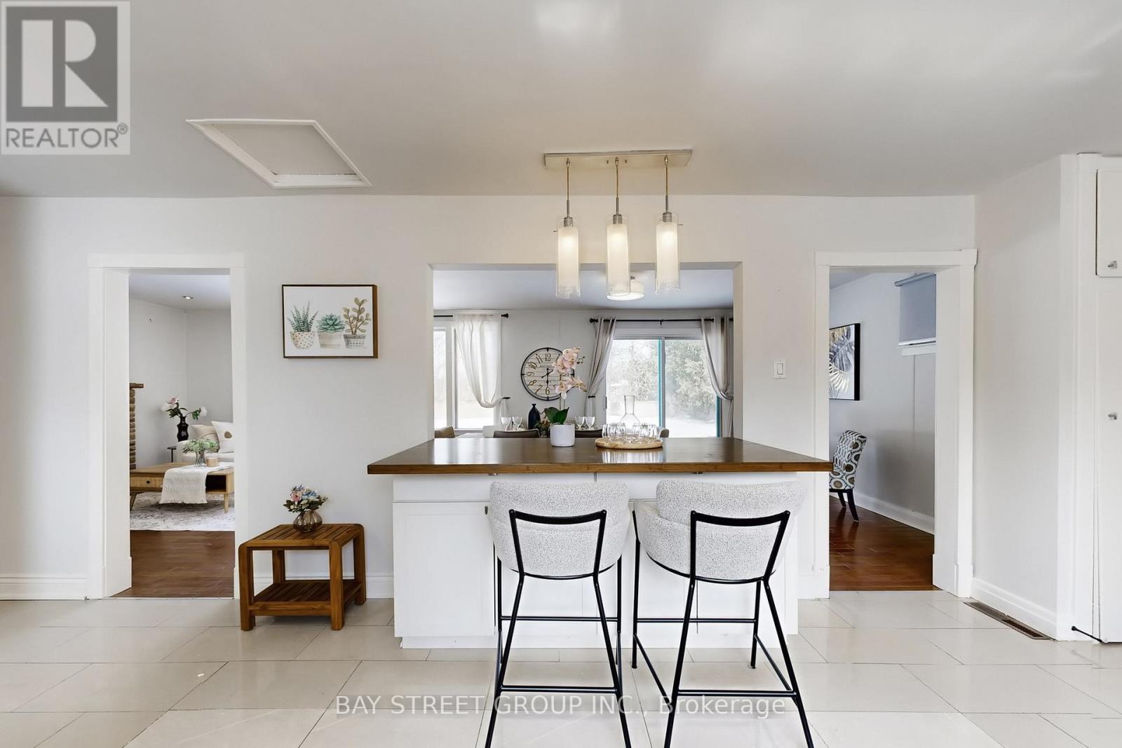 1011 Janette Street, Newmarket, Ontario  L3Y 3C4 - Photo 18 - N12832872