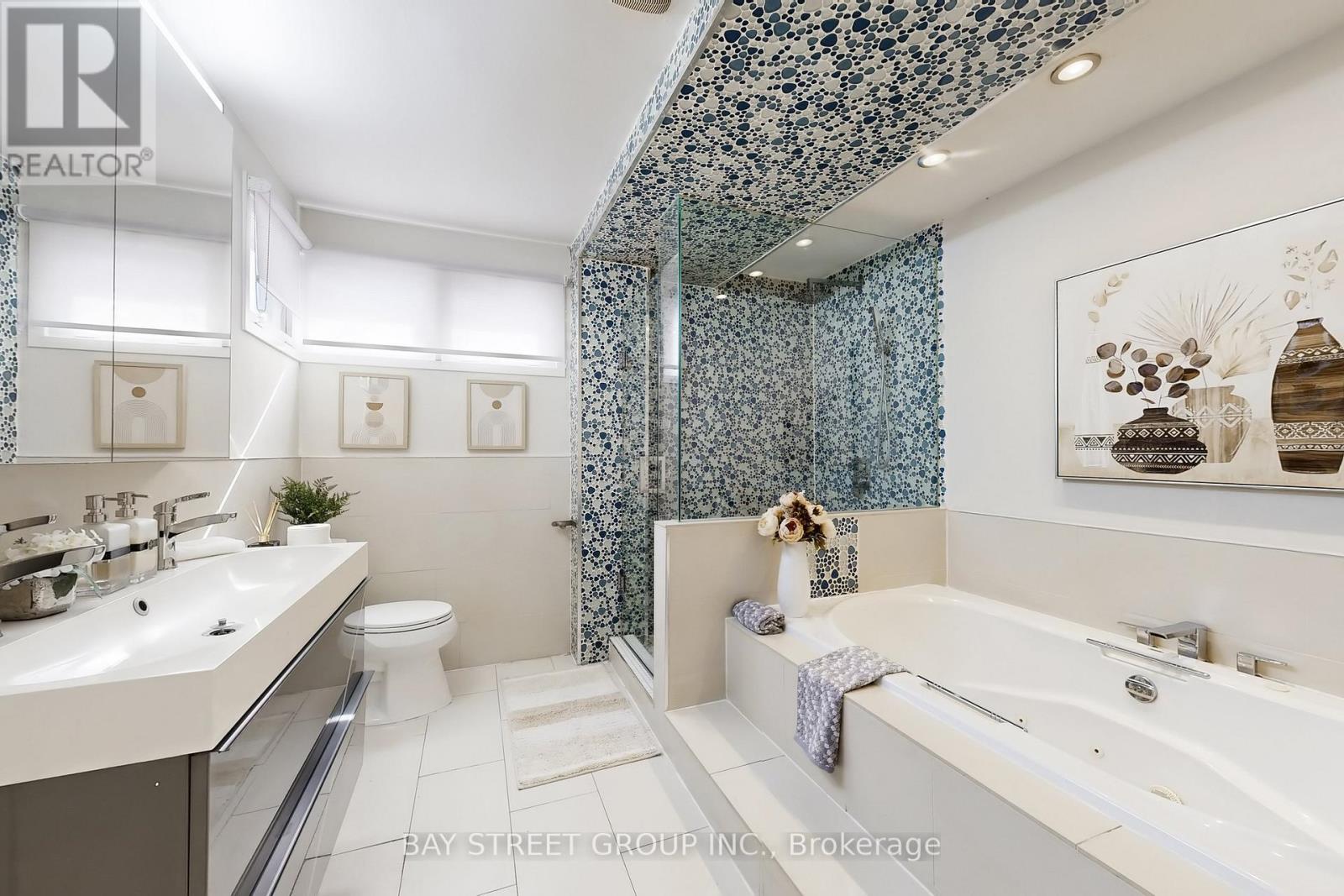 1011 Janette Street, Newmarket, Ontario  L3Y 3C4 - Photo 27 - N12832872