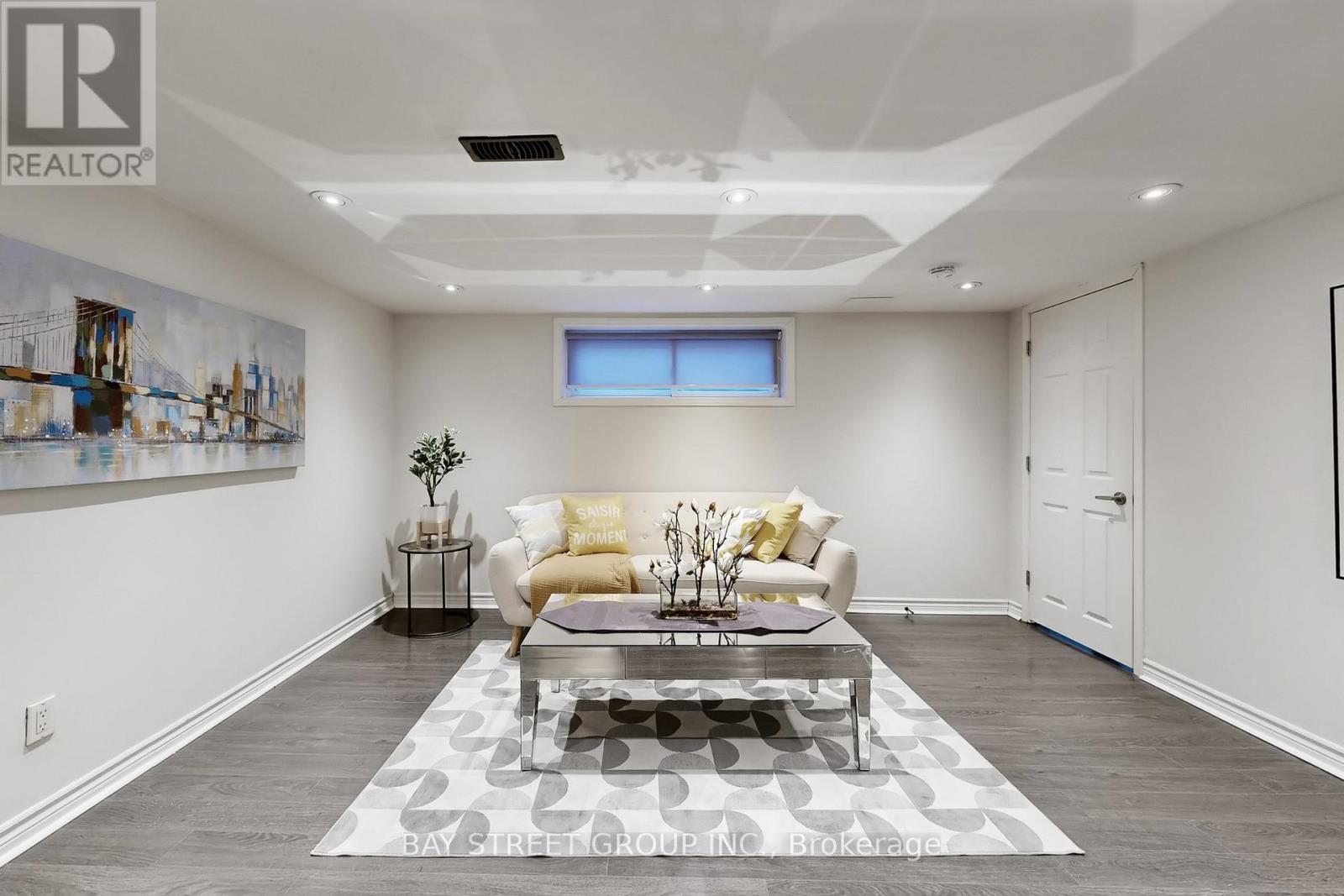 1011 Janette Street, Newmarket, Ontario  L3Y 3C4 - Photo 30 - N12832872