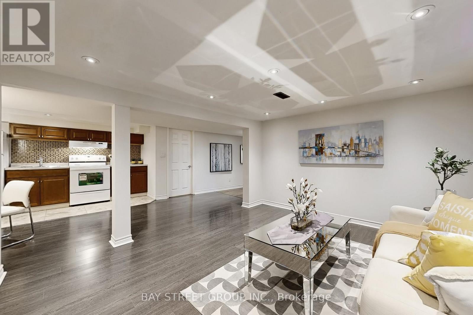 1011 Janette Street, Newmarket, Ontario  L3Y 3C4 - Photo 34 - N12832872