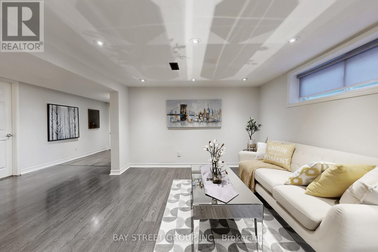 1011 Janette Street, Newmarket, Ontario  L3Y 3C4 - Photo 35 - N12832872