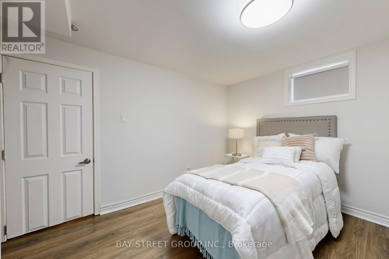 1011 Janette Street, Newmarket, Ontario  L3Y 3C4 - Photo 42 - N12832872