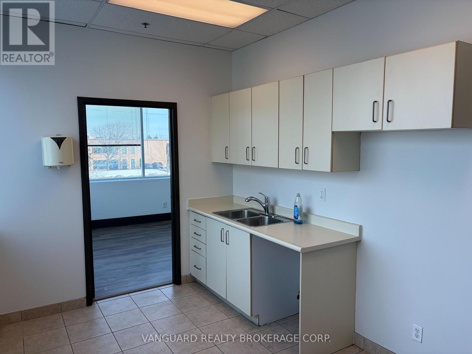 8810 Jane Street, Vaughan, Ontario  L4K 2M9 - Photo 11 - N12832878