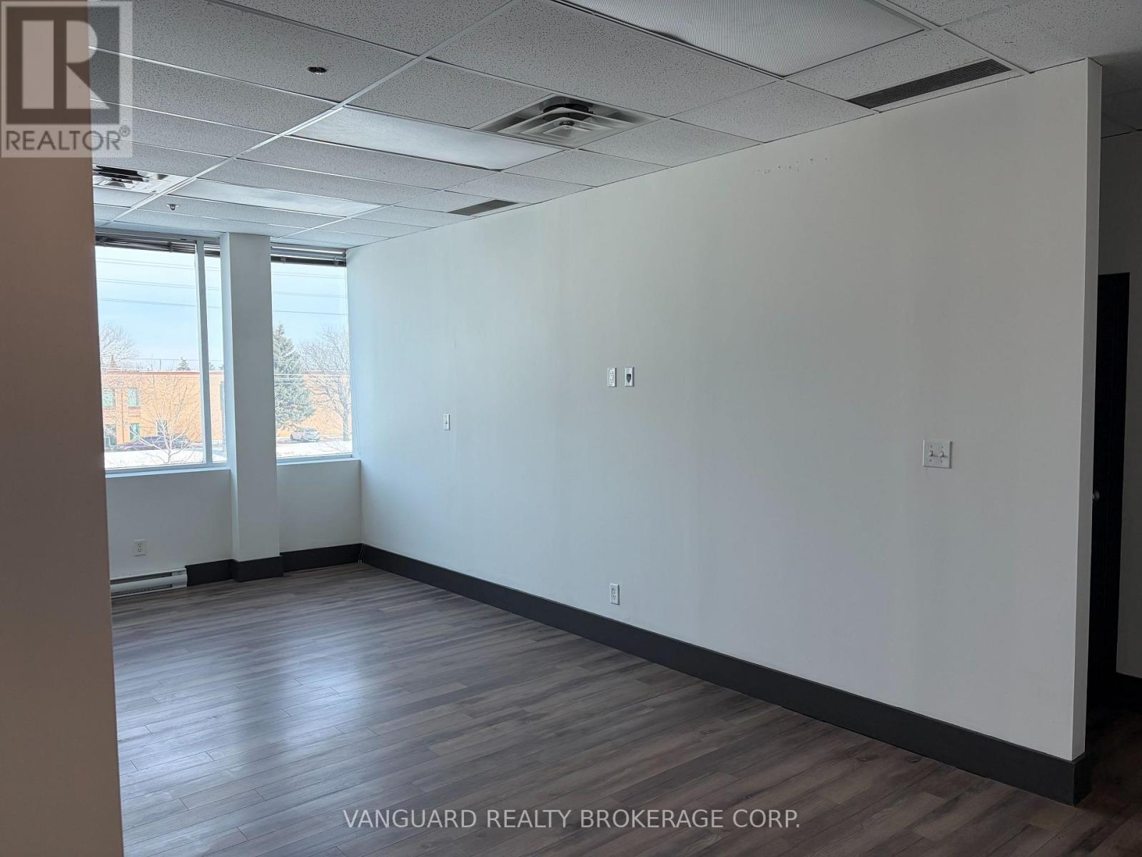 8810 Jane Street, Vaughan, Ontario  L4K 2M9 - Photo 3 - N12832878