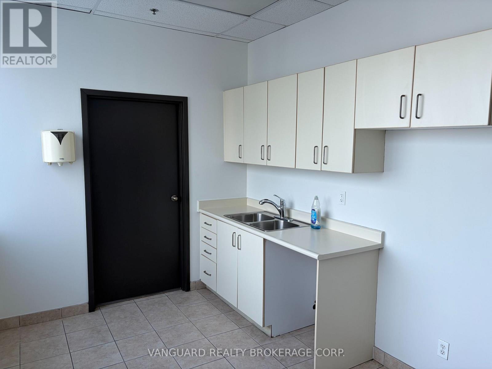8810 Jane Street, Vaughan, Ontario  L4K 2M9 - Photo 8 - N12832878