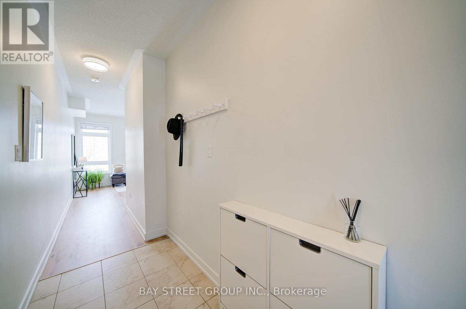 114 Dalhousie Street, Vaughan, Ontario  L4L 0L7 - Photo 6 - N12832908