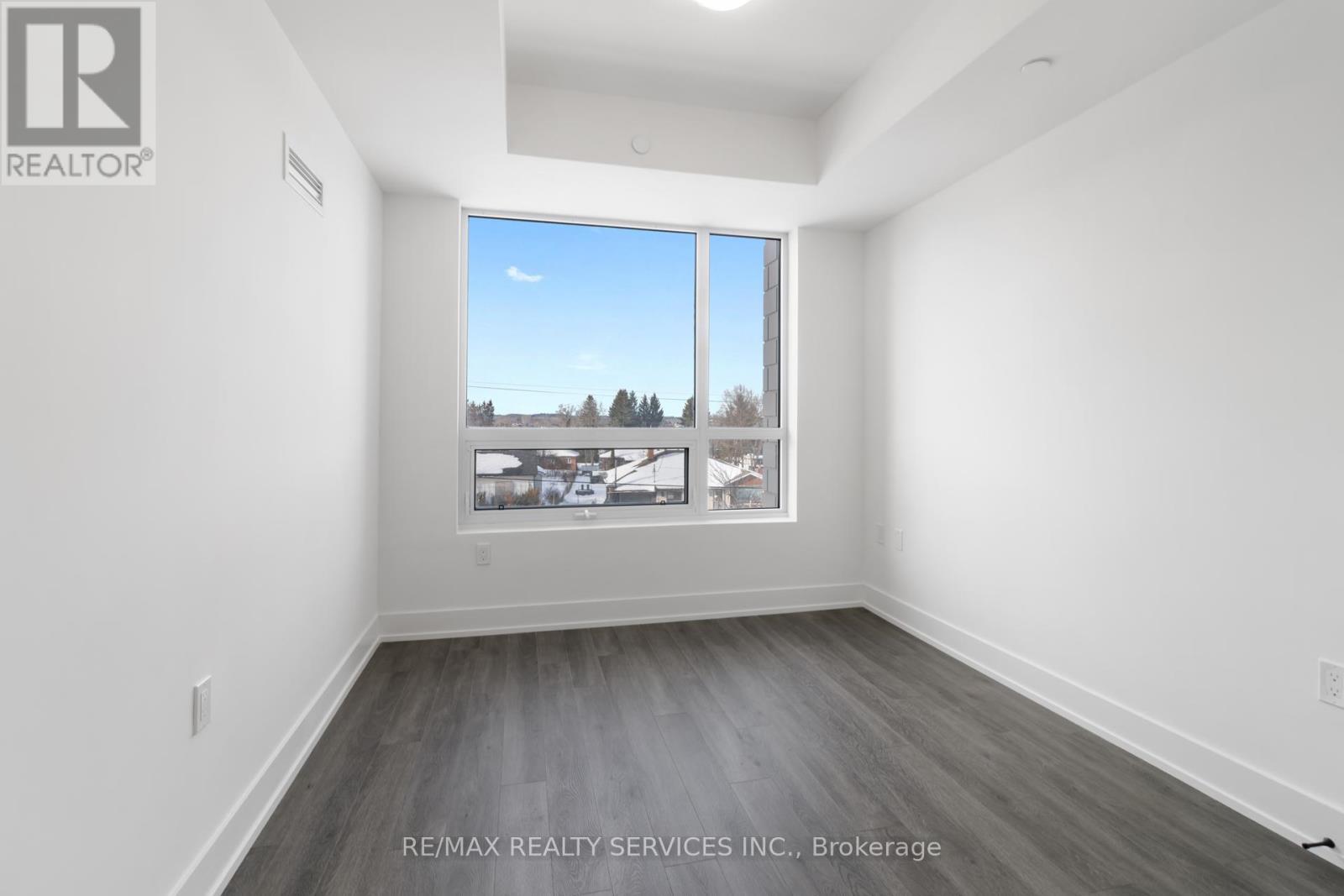 335 - 2075 King Road, King, Ontario L7B 0R6 - Photo 26 - N12832978