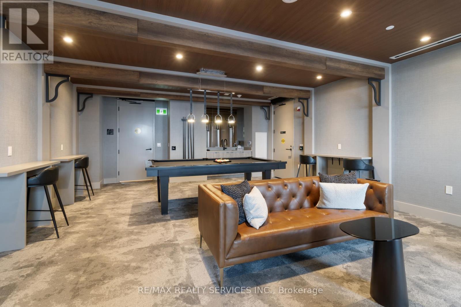 335 - 2075 King Road, King, Ontario L7B 0R6 - Photo 37 - N12832978