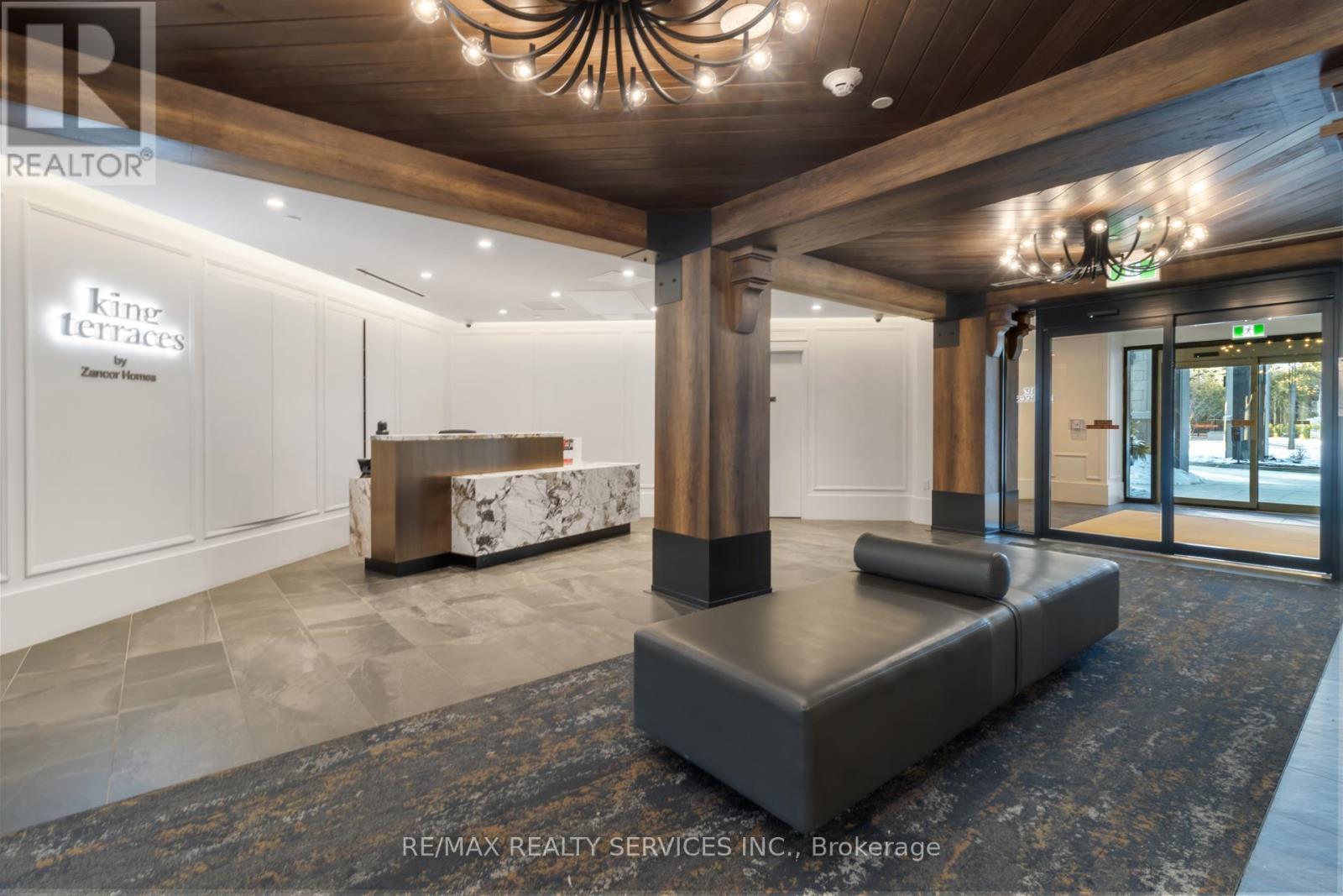 335 - 2075 King Road, King, Ontario L7B 0R6 - Photo 4 - N12832978